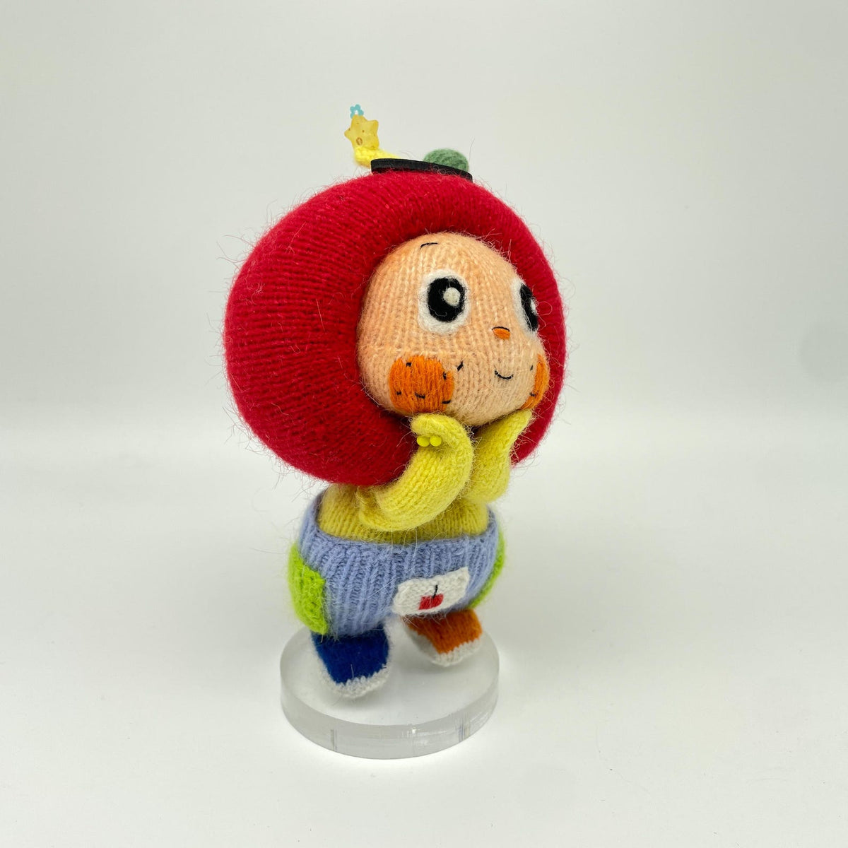 Hand Knit Wool Apple Figurine Cheerful Nursery Embellishment Youth Tokens Vintage Curios Interior Surprises Christmas Holiday Trinkets
