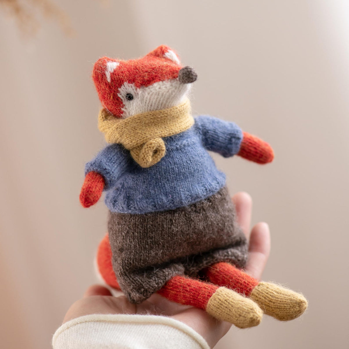 Artisan Fox Sculpture Room Interior Ornament Unique Desktop Embellishment Vintage Collectibles Child Surprises Christmas Festive Goods