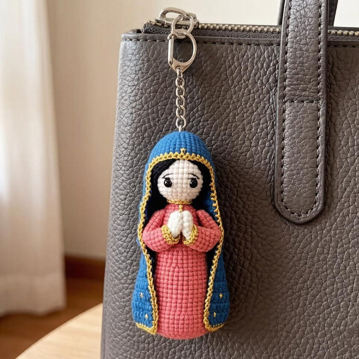 Hand Knit Virgin Mary Figurine Artistic Tabletop Embellishments Premium Curios Romantic Tokens Sentimental Home Accents Winter Festive Gifts