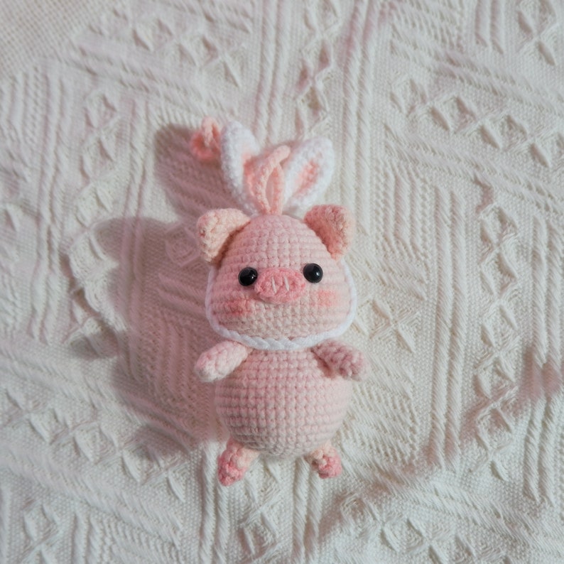 Crochet Pig Car Mirror Hanging Accessories, Piggy with Bunny Ears Rear View Mirror Accessory, Cute Car Interior Accessory for Women/Teens