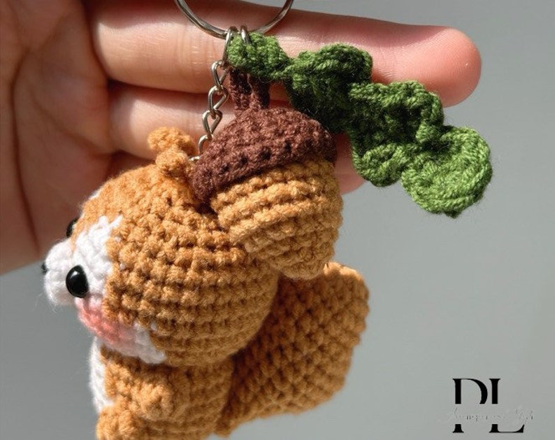 Crochet Squirrel With Acorn Keychain, Amigurumi Squirrel, Baby Squirrel Plush Toy Keychain, Squirrel Stuffed Animal, Squirrel Cute Gifts