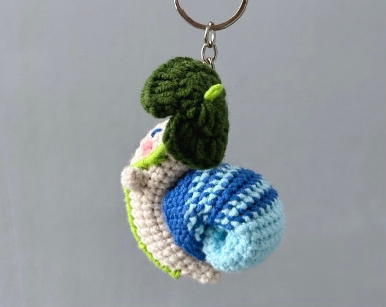 Handmade Baby Snail Crochet Keychain, Mini Snail Crochet Plush Plushie Toy, Amigurumi Snail Stuffed Toy, Cute Snail Gifts, Backpack Keychain