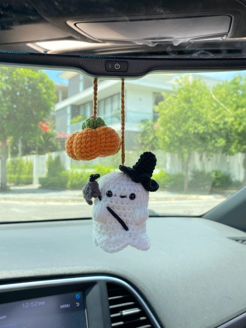 Crochet Ghost And Pumpkin Car Hanger, Crochet Rear View Mirror Car Charm Spooky, Fall Car Accessories, Halloween Car Accessories