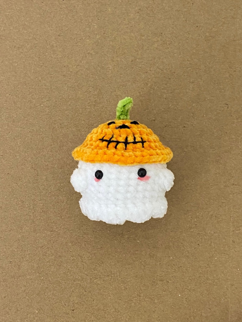 Handmade Crochet Amigurumi Mini Ghost With Bucket Hats Keychain, Cute Ghost Stuffed Plush Plushie, Fall Halloween Decor, Halloween Gifts