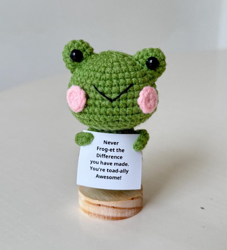Crochet Frog Positive With Desk Decorations, Supportive Frog Plush, Birthday Gift, Gifts For Children, Interesting Frog Lover Gifts