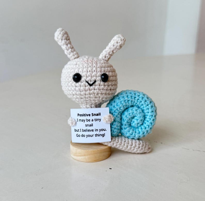 Crochet Snail Positive With Desk Decorations, Support Inspirational Snail Plush, Birthday Gift, Gifts For Children Family Friend Coworkers