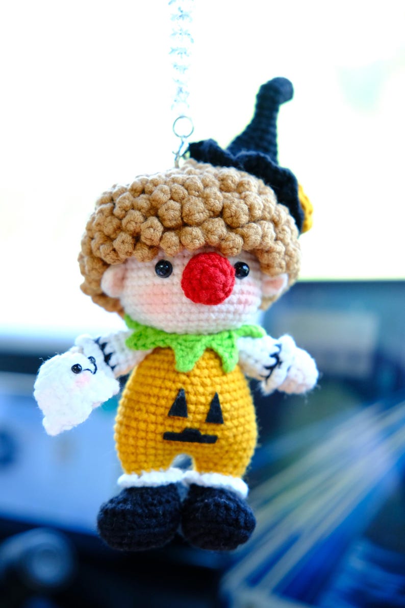 Crochet Circus Clown Car Mirror Hanging Charm, Car Rearview Mirror Ornament, Cute Car Accessories for Women/Teens, Halloween Gift