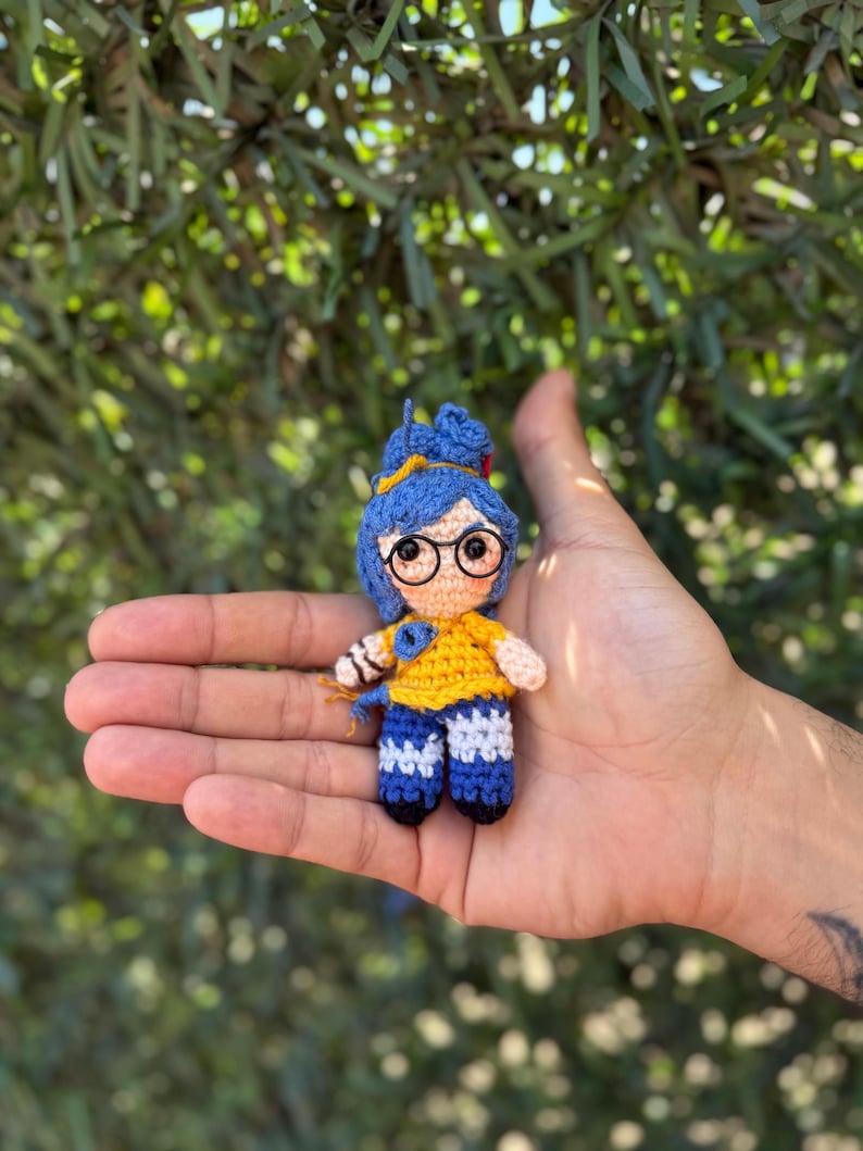 It Takes Two Amigurumi ,Couple Gift,PS5 Setup Decor, Cody & May Keychain Plushie, Co-op Gamer Couple Crochet Gift, Car Accessory