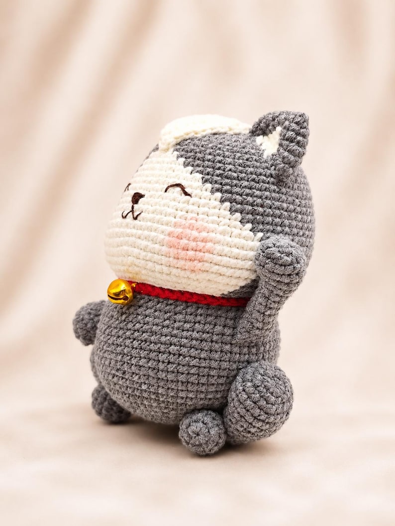 Handmade Crochet Lucky Cat Plush | Maneki Neko Amigurumi | Cute Desk Decor | Kawaii Crochet Cat Gift | Handmade Cat Doll