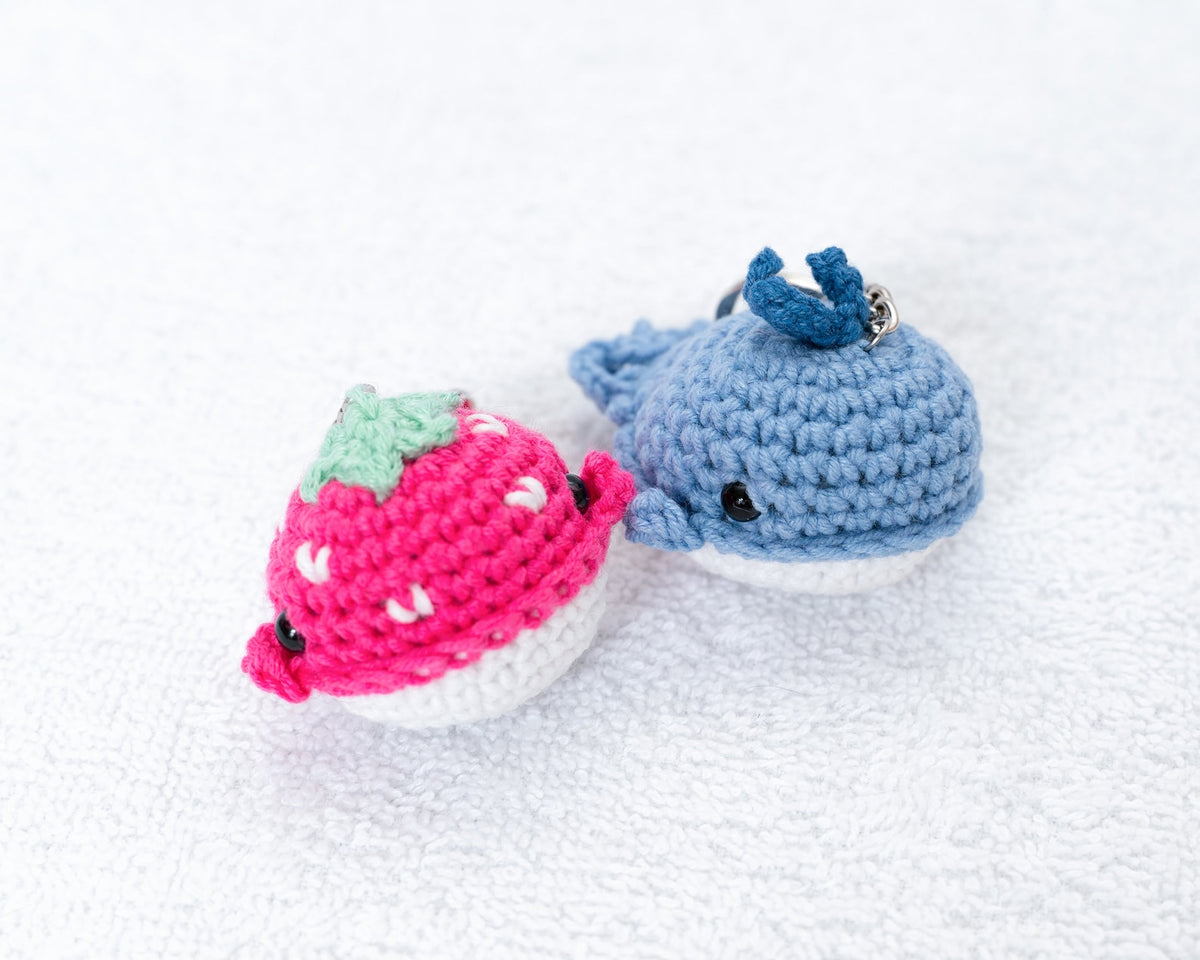 Crochet Keychain Crochet Animals Plush Keychain, Mini Bat, Frog Keychain, Crochet Bee Keychain, Stuffed Animal Keychain for Valentine's Day