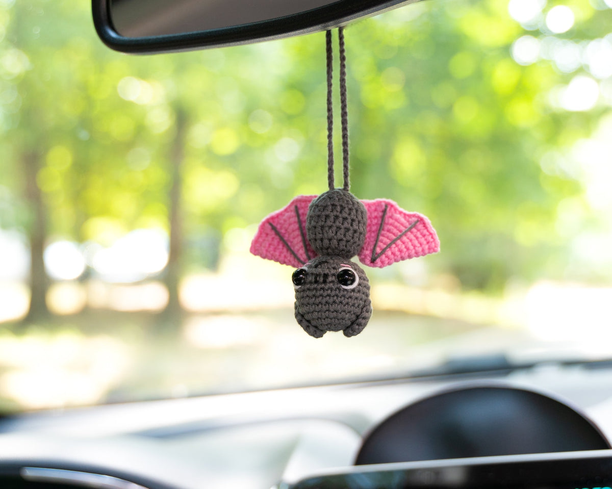 Bat Car Accessory Halloween Car Hanger, Bat Rear View Mirror Accessories, Cool Car Ornament, Bat Car Charm, Car Mirror Hanging Bat Car Decor