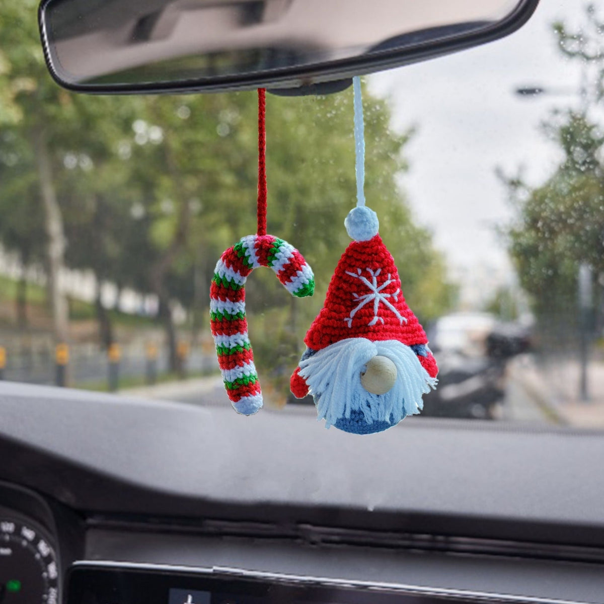 Crochet Gingerbread Man Car Charm: Christmas Rearview Mirror Decoration