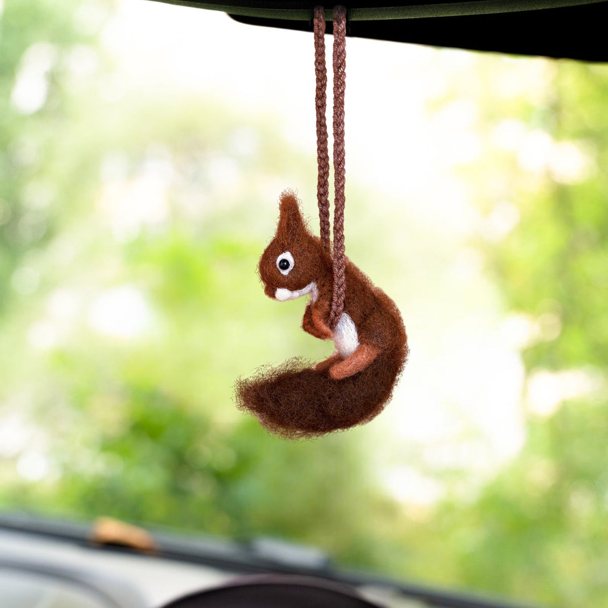 Needle Felted Red Squirrel Ornament Hanging Decor, Lifelike Mini Squirrel Figurine, Handmade Gift, Woodland Animals, Squirrel Gift