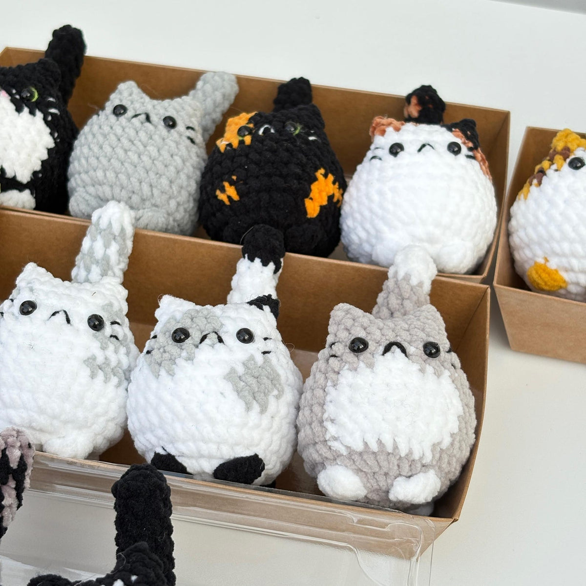 Buy 2 get 1 Crochet mini cat keychain, Crochet Cat Stuffed Animal, Cute Gift for Cat Lovers, Car Keyring, Soft Chubby Kitty Amigurumi