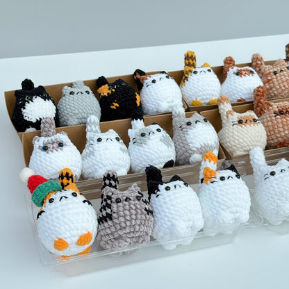 Buy 2 get 1 Crochet mini Christmas cat keychain Crochet Cat Stuffed Animal Cute Gift for Cat Lovers,Car Keyring, Soft Chubby Kitty Amigurumi
