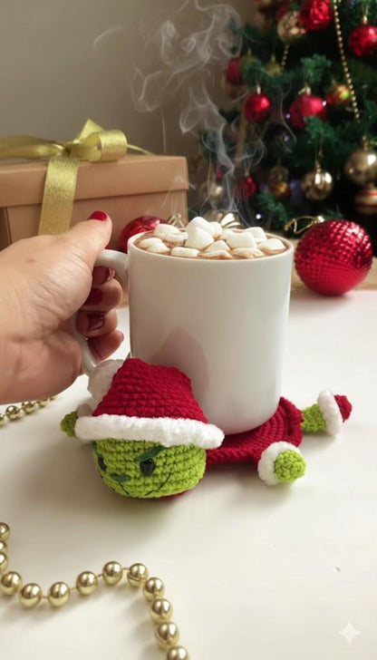 Crochet Christmas Coaster, Handmade Xmas Round Cup Holder, Crochet Santa, Grinch, Snowman Coaster Decor, Cute Gift, Unique Gift for Her