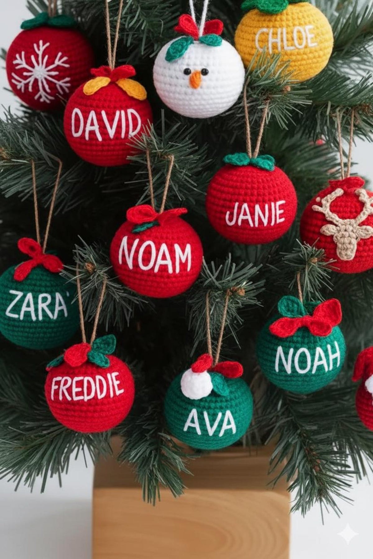 Personalized Christmas ball Crochet, Name Ornament Customized, Christmas tree ornament, Xmas decoration, Hanging red ball unique gift