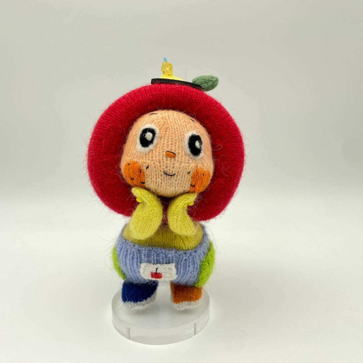 Hand Knit Wool Apple Figurine Cheerful Nursery Embellishment Youth Tokens Vintage Curios Interior Surprises Christmas Holiday Trinkets