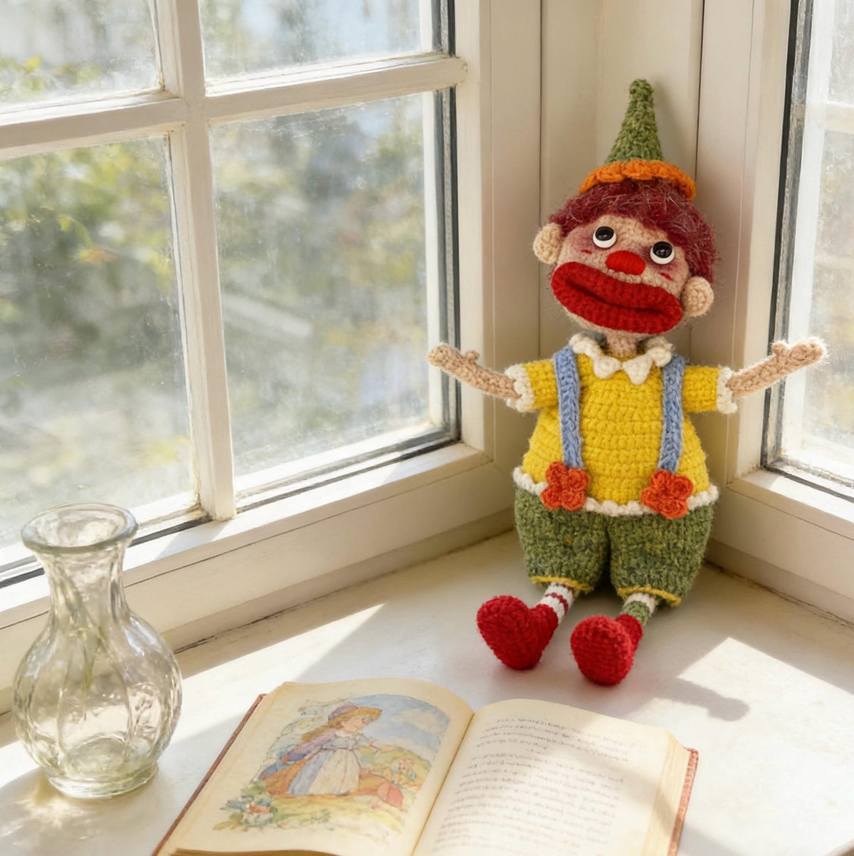 Handcrafted Circus Clown Statues Artistic Desktop Embellishments Vintage Keepsakes Romantic Tokens Christmas Holiday Trinkets