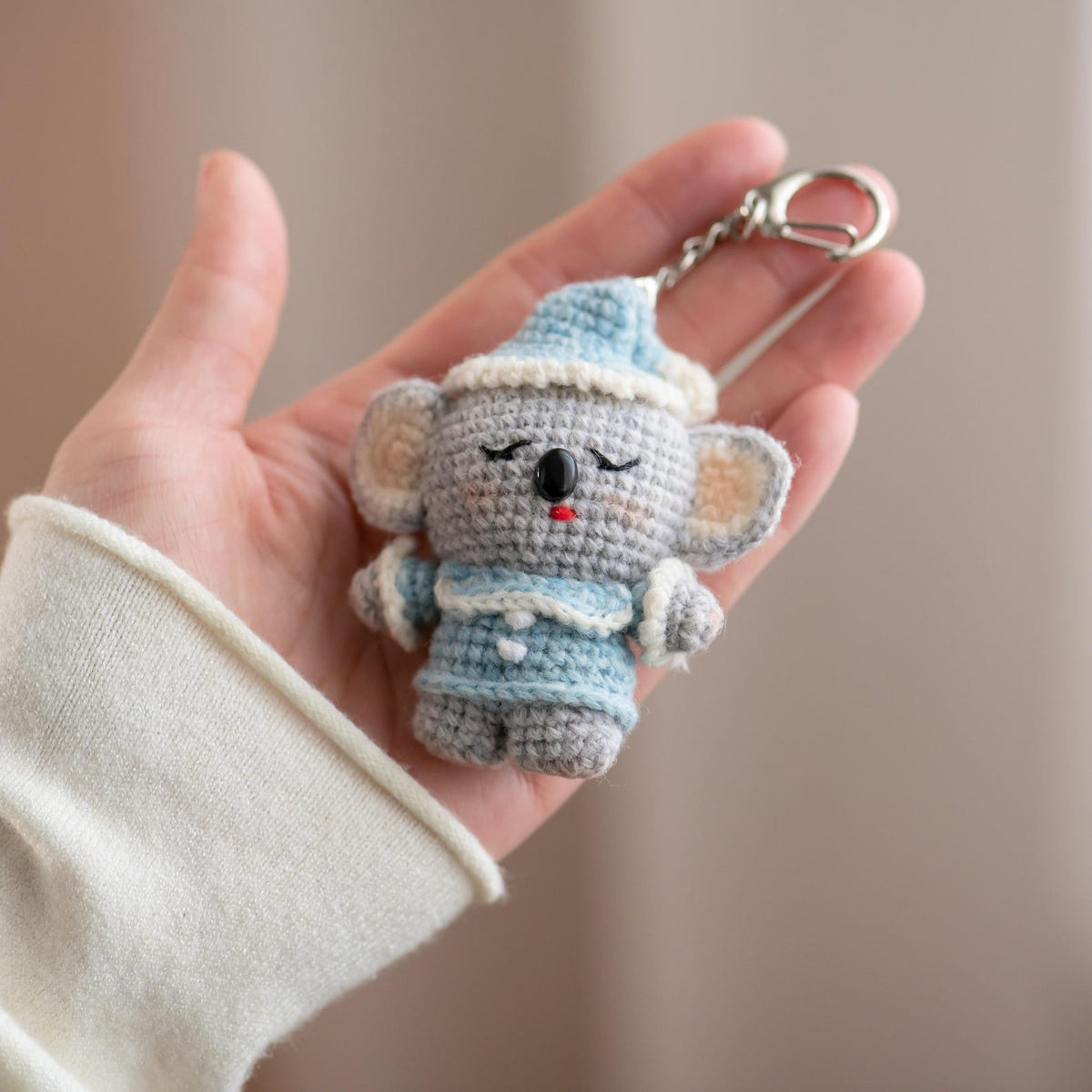 Hand Crochet Koala Sculpture Wool Thread Purse Trinket Juvenile Plaything Ornament Charms Gathering Favors Christmas Holiday Goods