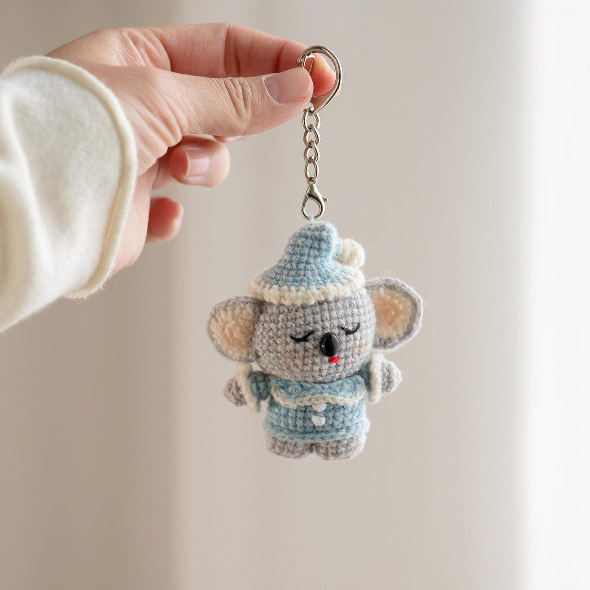 Hand Crochet Koala Sculpture Wool Thread Purse Trinket Juvenile Plaything Ornament Charms Gathering Favors Christmas Holiday Goods