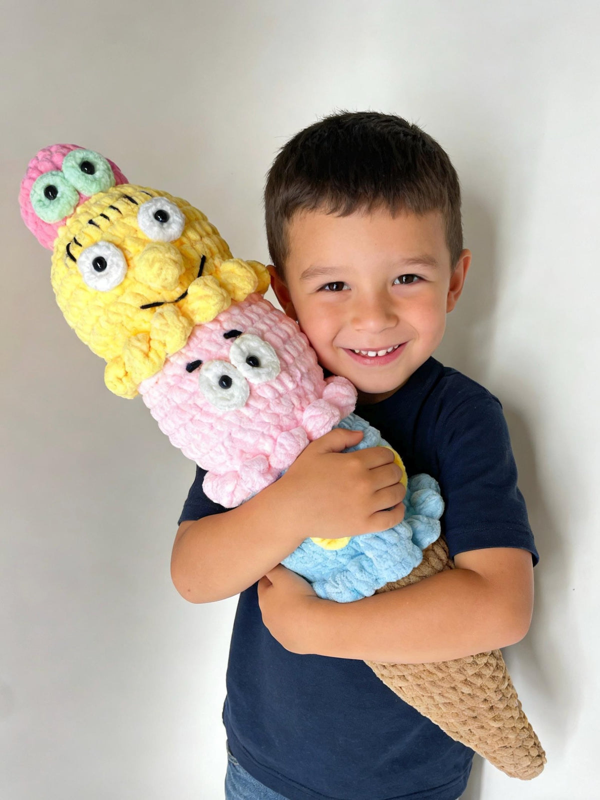 Artisan SpongeBob‑ice‑cream statuettes, imaginative side‑by‑side figures, juvenile chamber ornamental pieces, Yuletide nursery adornment