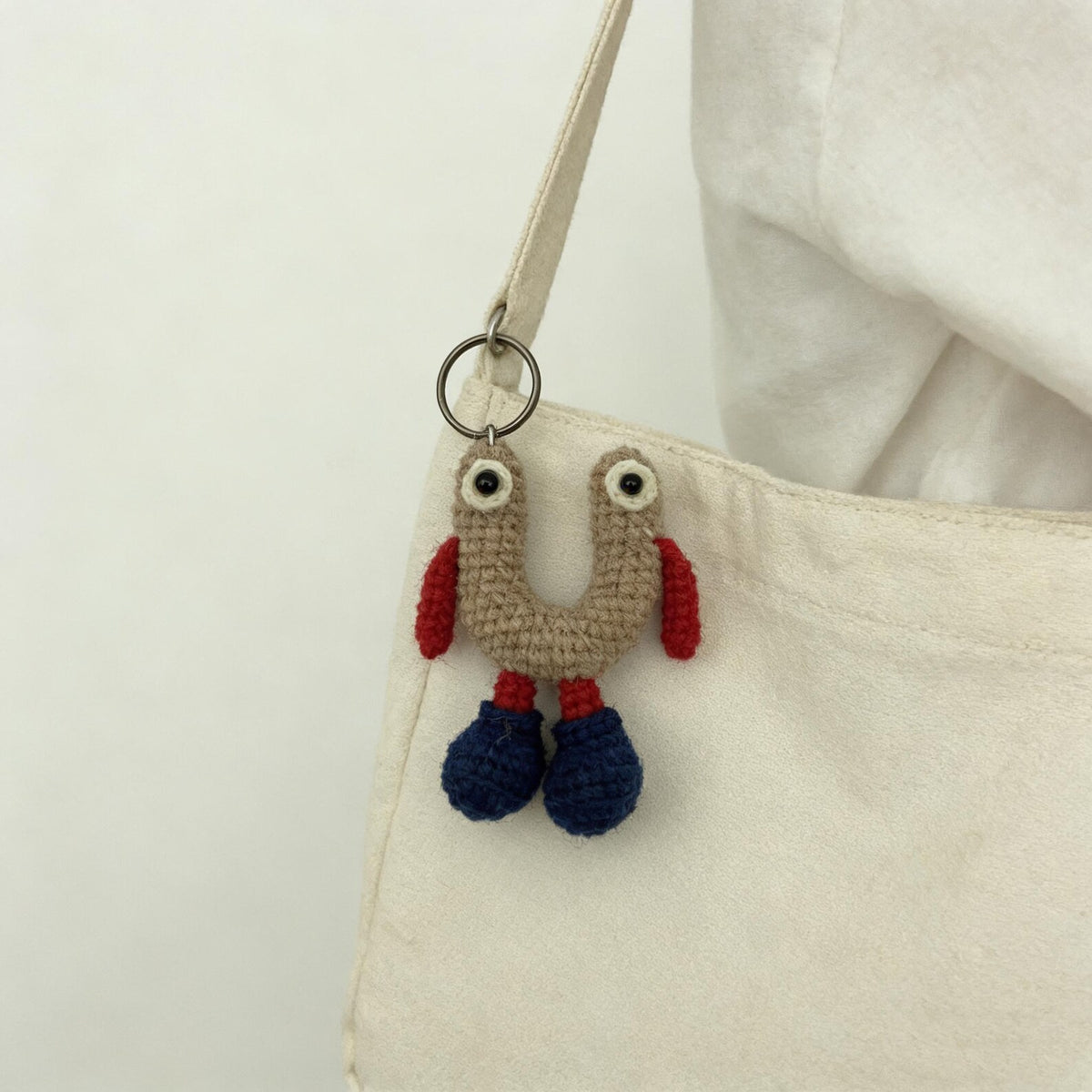 Artisan wool crochet capital U charm, keyring ornamental trim, sack adornment, paired monogram dangling trinket, Yuletide tote embellishment