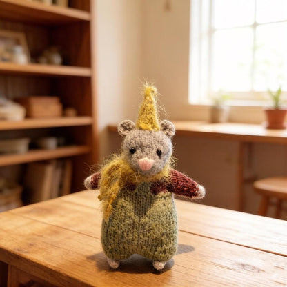 Artisan knit party rodent sculpted pieces, tabletop ornamental accents, birthday mementos, juvenile keepsakes, Yuletide desk trims