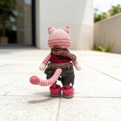 Artisan woven feline sculpted pieces, punk themed hobbyist statuettes, household ornamental accents, juvenile mementos, Yuletide room trims