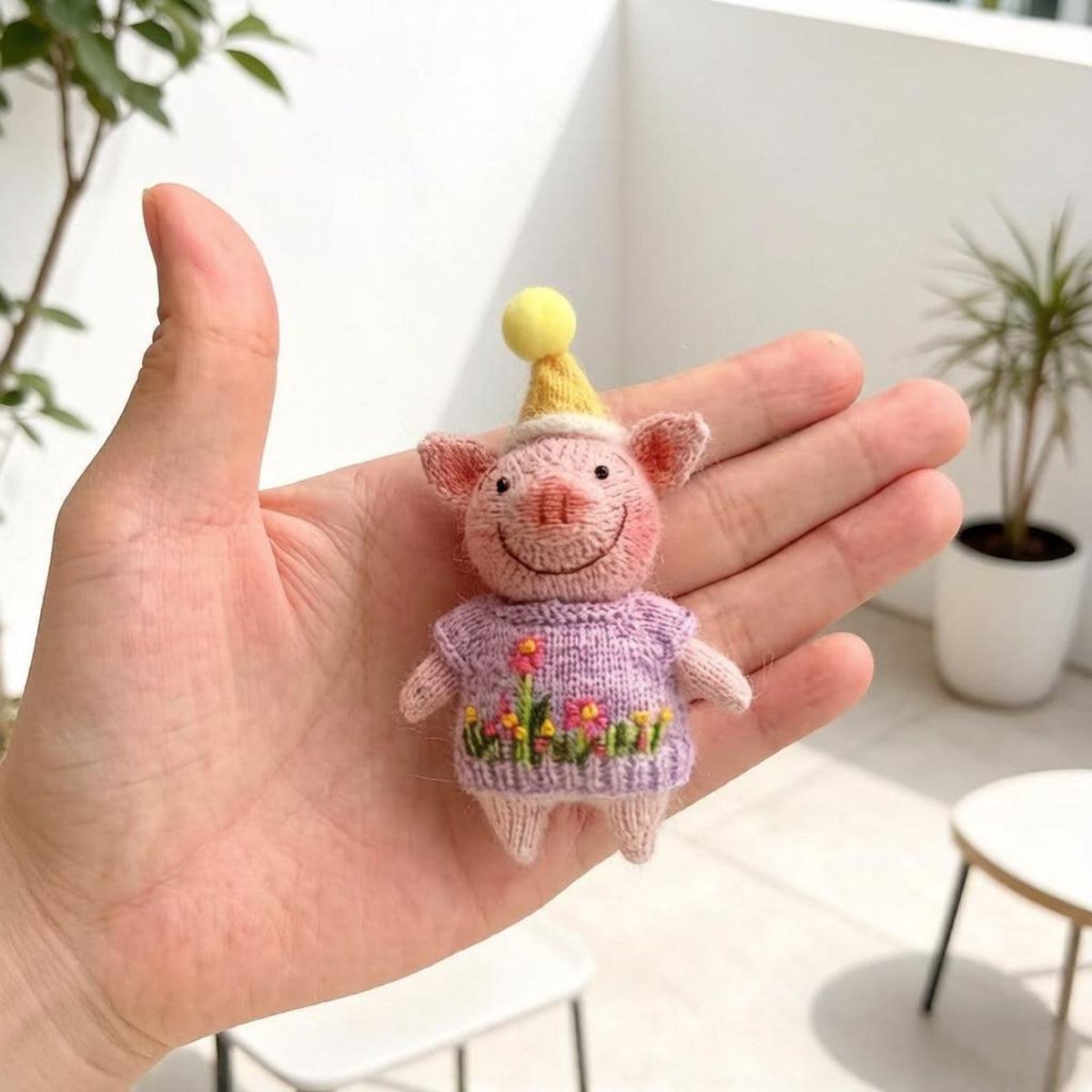Artisan Crafted Swine Festive Sculptures Custom Home Embellishments Purse Trinkets Original Hobbyist Tokens Christmas Holiday Goods