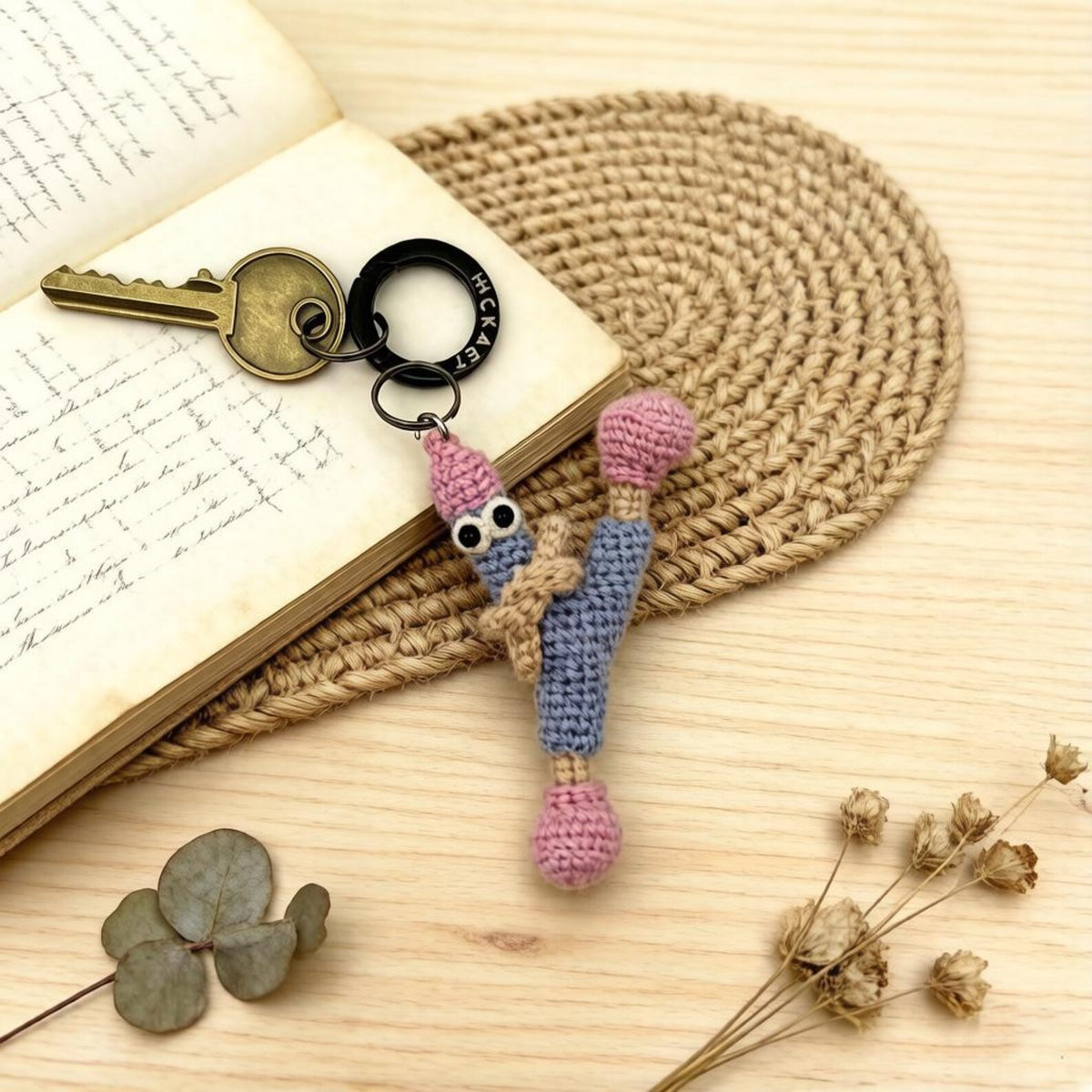 Artisan wool knit letter Y charm, keyring dangling trinket, imaginative sack adornment, personalized initial ornament, Yuletide carry decor