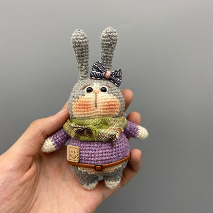Hand-knitted rabbit dolls, children's birthday gifts, party-themed decorations, collectible dolls, Father's Day.