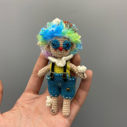 Artisan clown figurines, rucksack dangling trinkets, table‑top showcase ornaments, hobbyist display sculptures, Yuletide household adornment