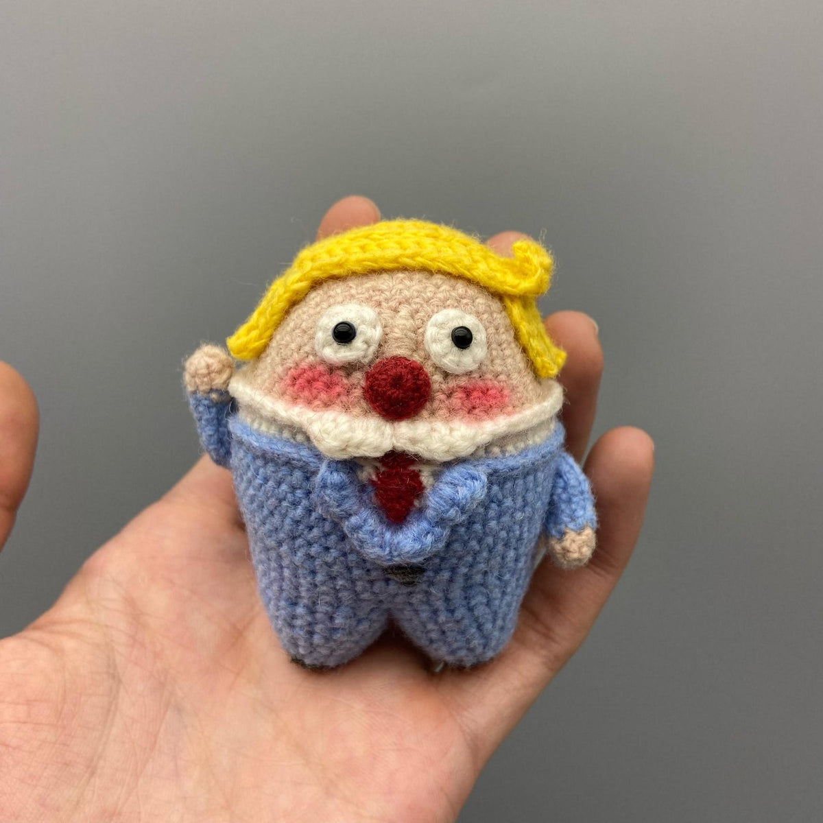 Artisan micro‑crochet Trump statuettes, hanging adornments, purse dangling trinkets, collector display sculptures, Yuletide household decor
