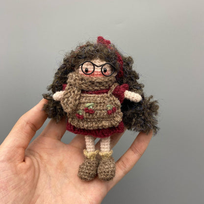 Artisan knit maiden sculpted pieces, tabletop ornamental trims, hobbyist display adornments, birthday mementos, Yuletide desk embellishments