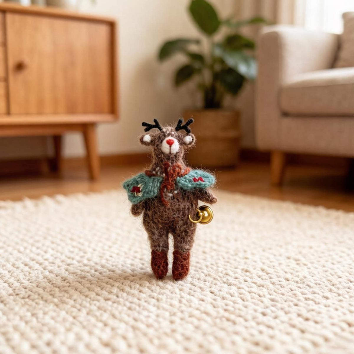 Artisan woven reindeer sculpted pieces, Yuletide ornamental accents, seasonal mementos, ladies’ romantic treasures, winter home adornments