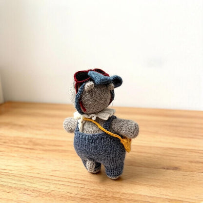 Artisan woven hippo sculpted pieces tabletop ornamental accents juvenile mementos imaginative hobbyist statues Yuletide desk embellishments