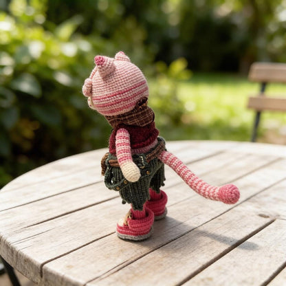 Artisan woven feline sculpted pieces, punk themed hobbyist statuettes, household ornamental accents, juvenile mementos, Yuletide room trims