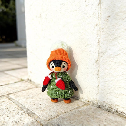 Hand Knit Winter Penguin Figurines Desktop Embellishments Vintage Curios Toddler Tokens Gathering Surprises Christmas Holiday Trinkets