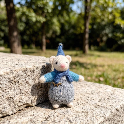 Artisan knit rodent sculpted pieces, birthday mementos, imaginative juvenile tokens, buddy fiber statues, Yuletide room adornments