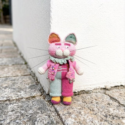 Artisan knit feline sculpted pieces, household adornments, juvenile token hobbyist display figurines sweetheart memento Yuletide indoor trim