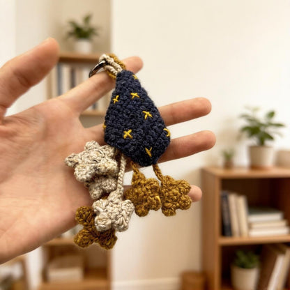 Artisan crafted stellar charms, handbag packing adornments, keyring trinkets, imaginative fiber statuettes, Yuletide indoor accents