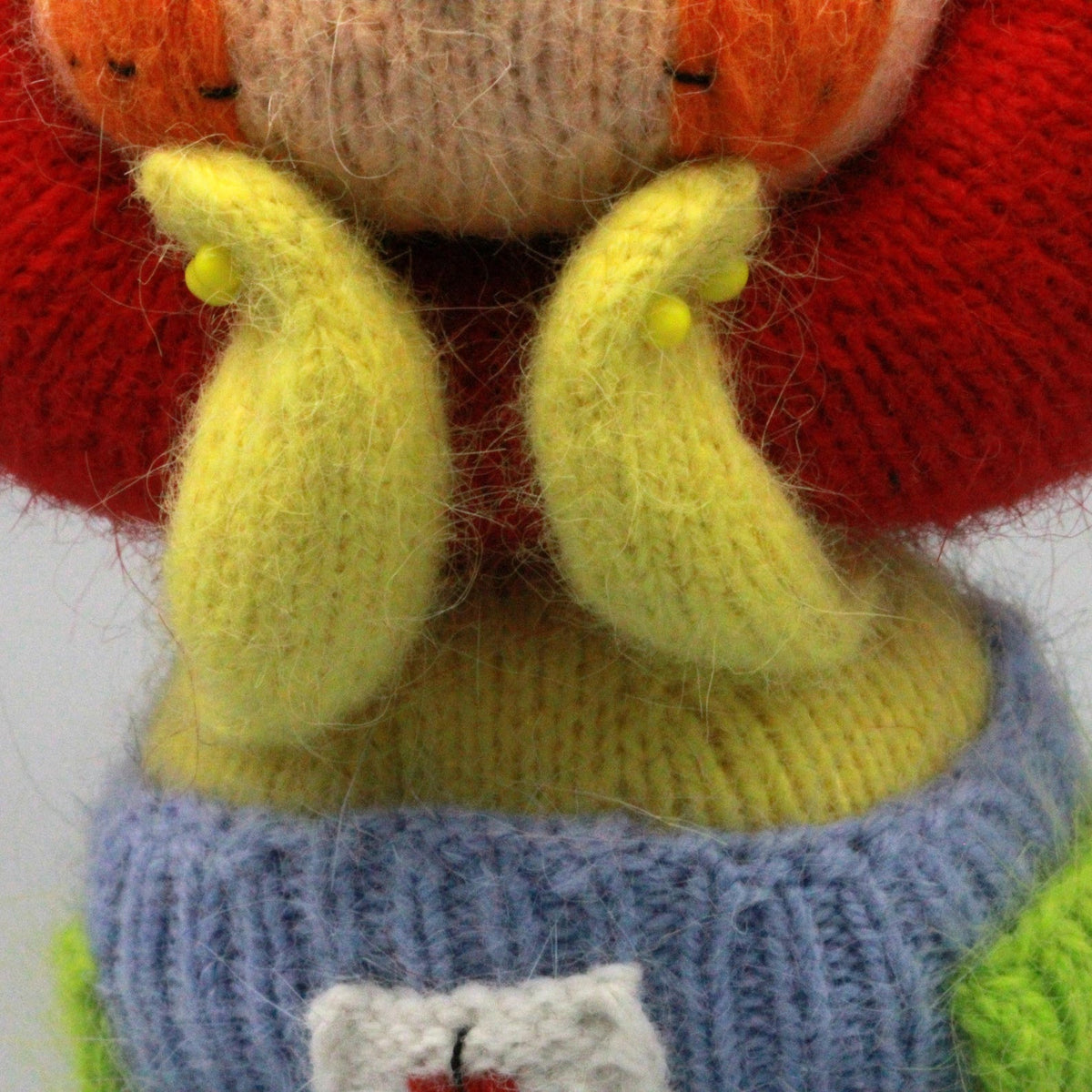 Hand Knit Wool Apple Figurine Cheerful Nursery Embellishment Youth Tokens Vintage Curios Interior Surprises Christmas Holiday Trinkets