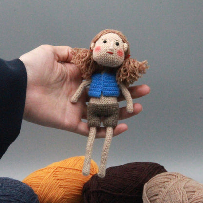 Hand Knit Girl Figurines Artistic Desktop Embellishments Vintage Curios Birthday Tokens Mom Season Surprises Christmas Holiday Trinkets