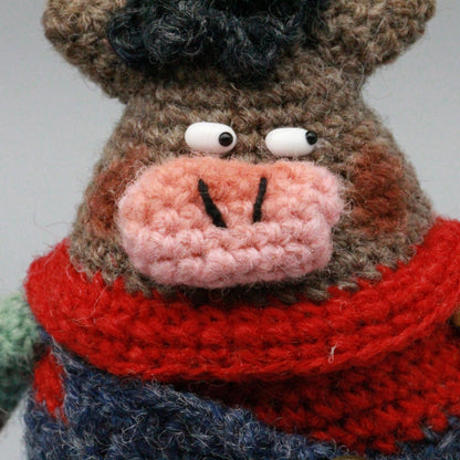 Hand Knit Pig Figurines Interior Home Accents Backpack Charms Presents For Crochet Lovers Collectible Keepsakes Christmas Holiday Trinkets