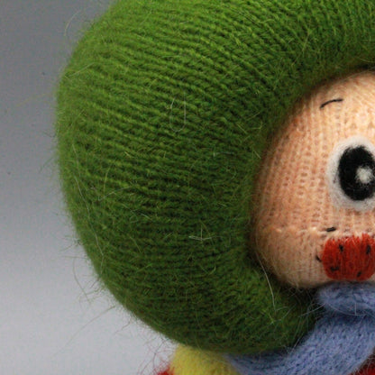 Artisan knit green apple figurine, nursery ornamental piece, birthday milestone memento, hobbyist showcase treasure, Yuletide home adornment