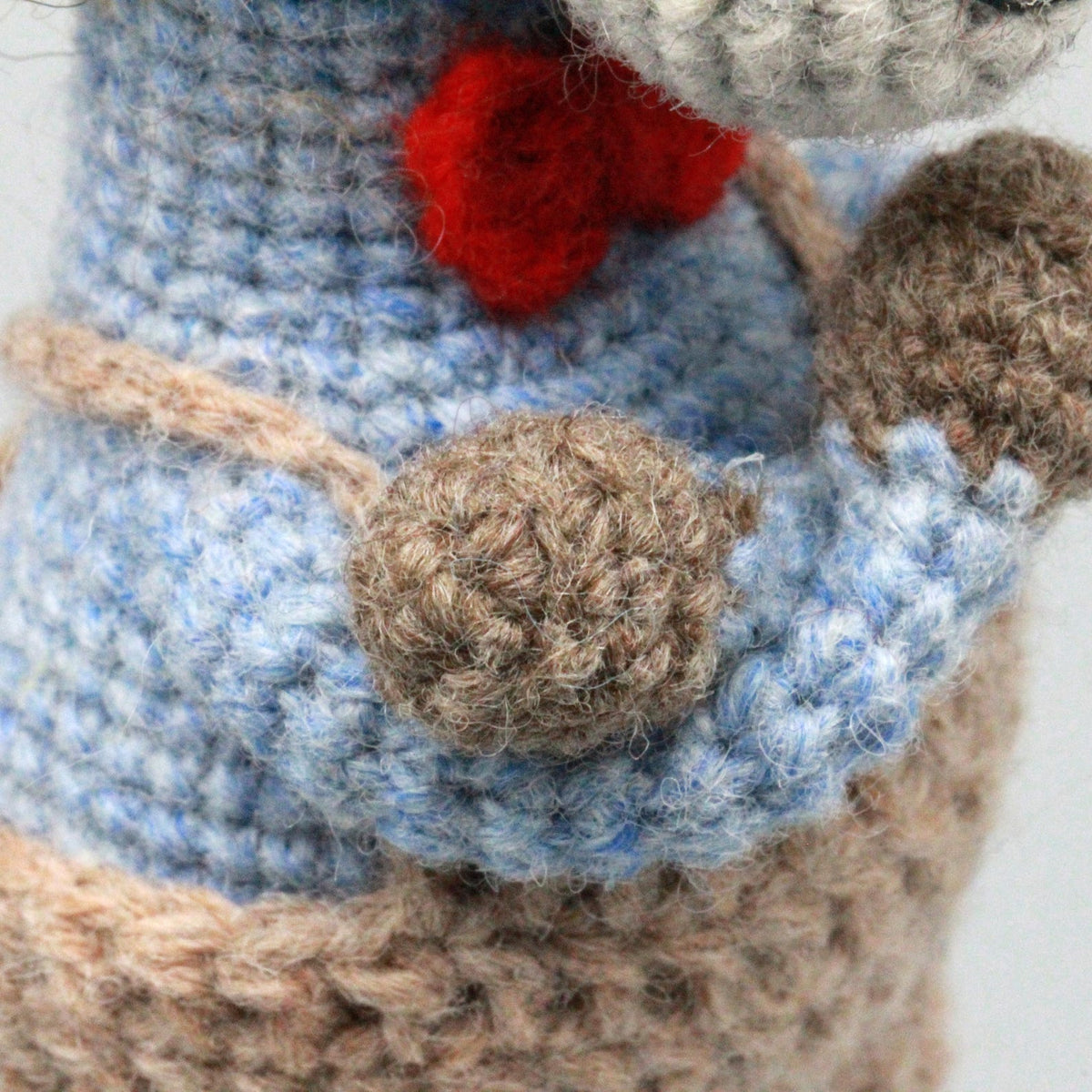 Artisan knit miniature equine sculpted pieces, gathering memorabilia, hobbyist display statues, juvenile mementos, Yuletide desk adornments