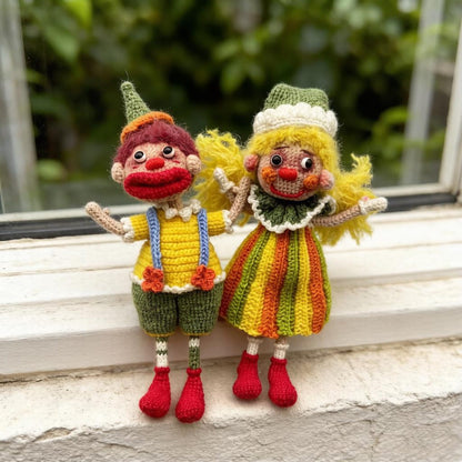 Handcrafted Circus Clown Statues Artistic Desktop Embellishments Vintage Keepsakes Romantic Tokens Christmas Holiday Trinkets