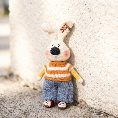 Artisan knit hare sculptures, imaginative nursery display accents, gathering mementos, juvenile favors, Yuletide interior adornments