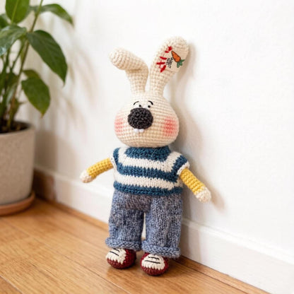 Artisan knit hare sculpture, imaginative juvenile tokens, fiber statuettes, gathering motif mementos, indoor adornment, Yuletide decor